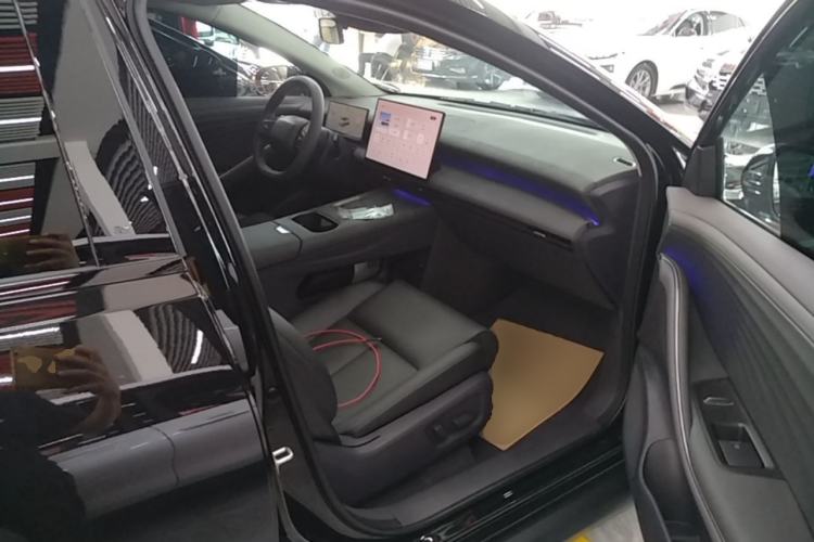 Used Nissan N6 2026 Model 180 Max Right Front Seat