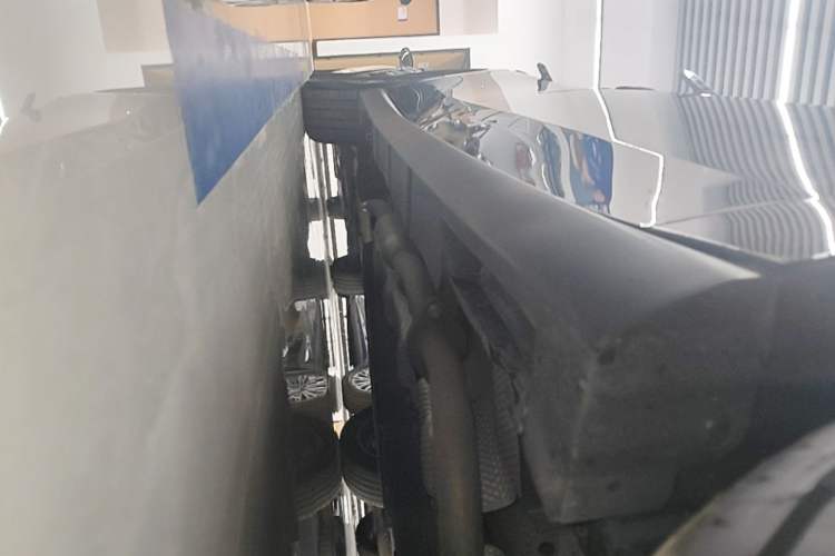 Used Nissan N6 2026 Model 180 Max Right Side Sill