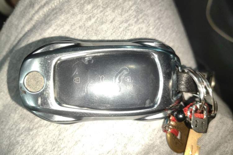 Used Nissan N6 2026 Model 180 Max Vehicle Key
