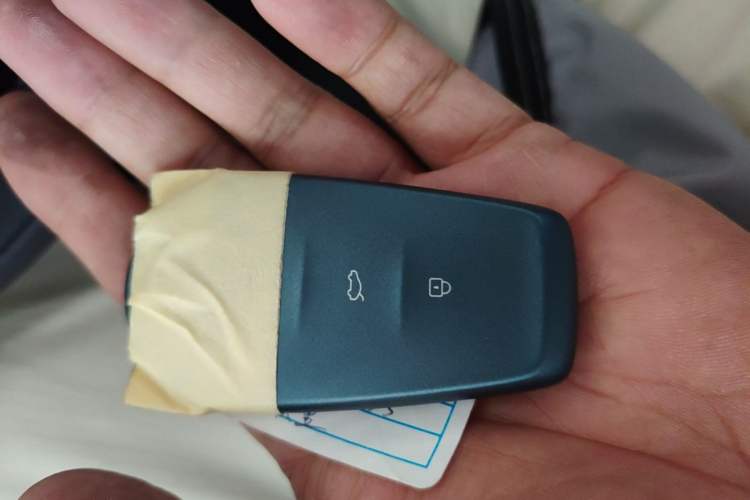 Used Nissan N6 2026 Model 180 Max Vehicle Key