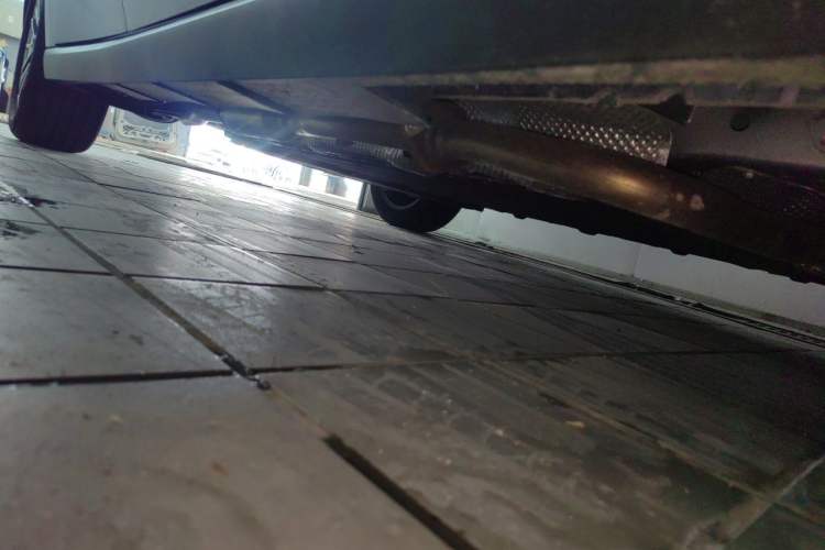 Used Nissan N6 2026 Model 180 Max Chassis Front Right