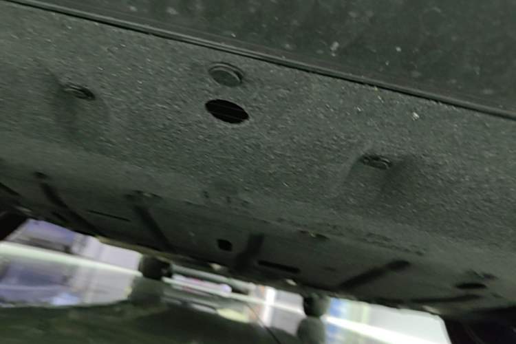 Used Nissan N6 2026 Model 180 Max Chassis Front