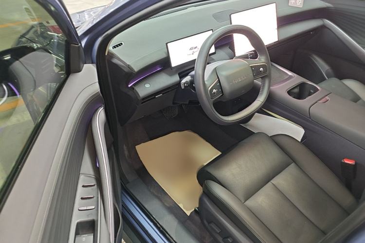 Used Nissan N6 2026 Model 180 Max Driver Seat