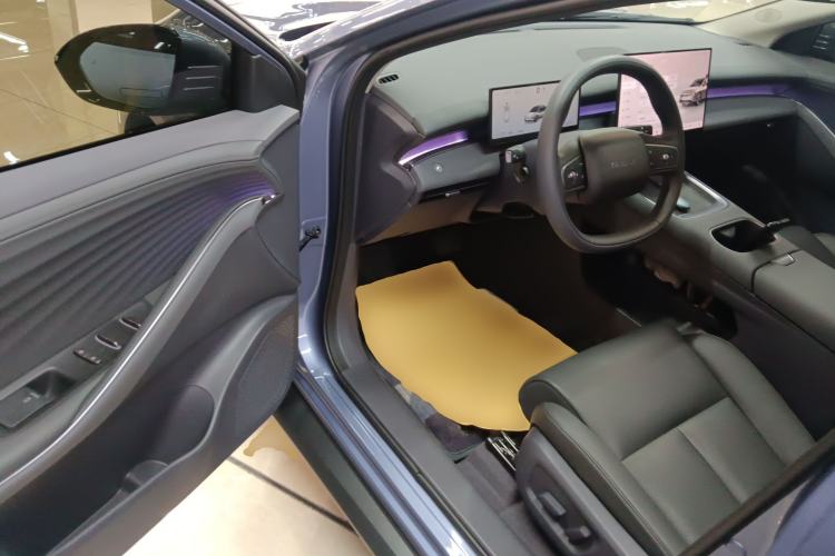Used Nissan N6 2026 Model 180 Max Driver Seat