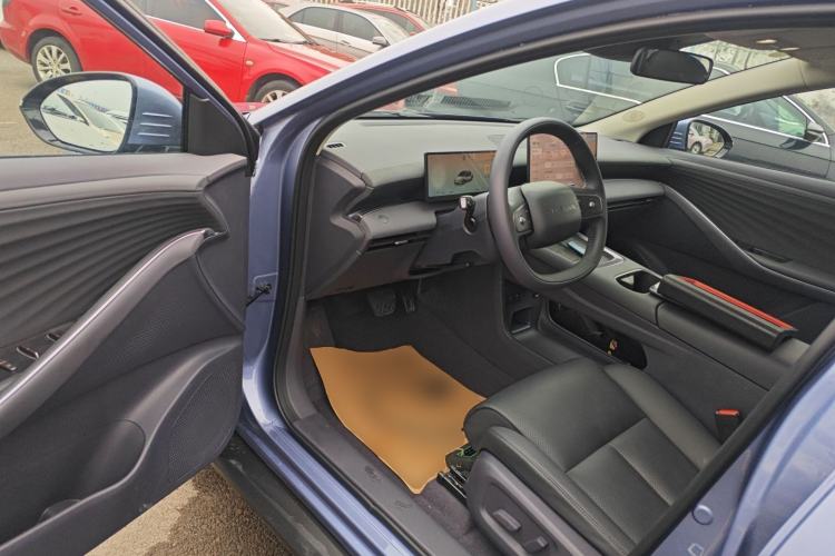 Used Nissan N6 2026 Model 180 Max Driver Seat