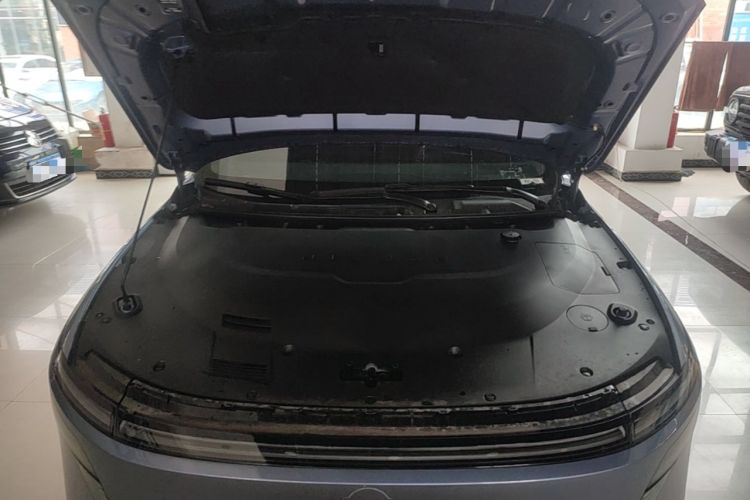 Used Nissan N6 2026 Model 180 Max Engine Bay