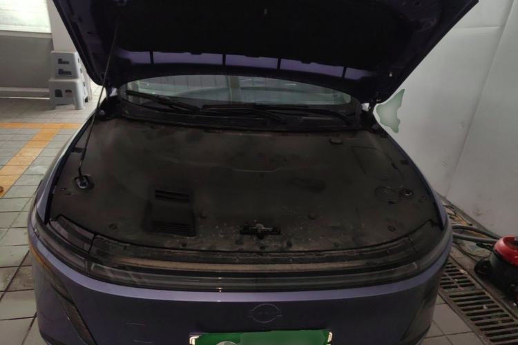 Used Nissan N6 2026 Model 180 Max Engine Bay