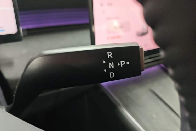 Used Nissan N6 2026 Model 180 Max Gear Lever