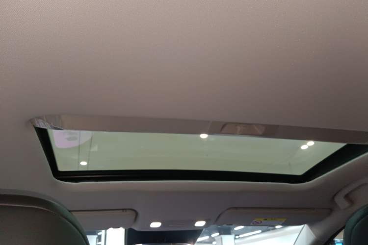 Used Nissan N6 2026 Model 180 Max Headliner