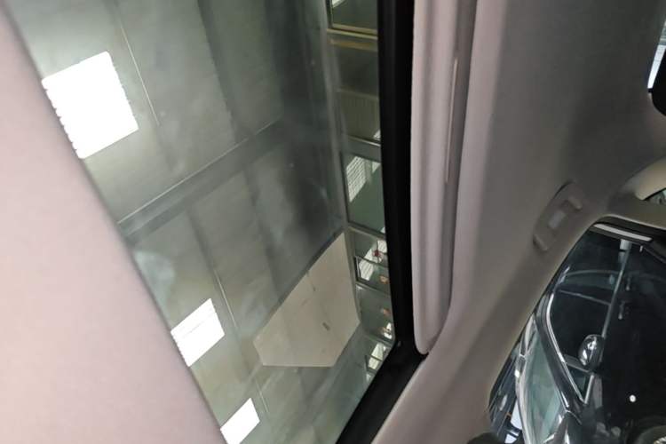 Used Nissan N6 2026 Model 180 Max Headliner