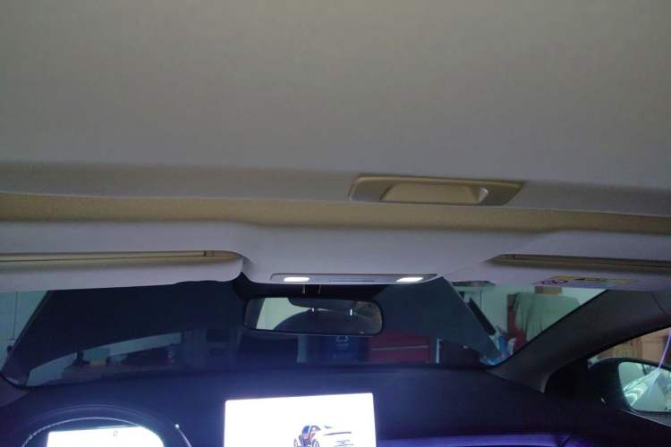 Used Nissan N6 2026 Model 180 Max Headliner