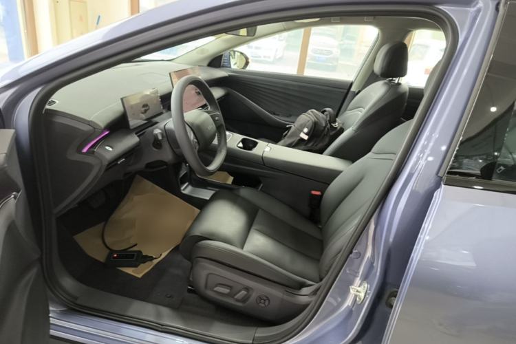 Used Nissan N6 2026 Model 180 Max Left Front Seat