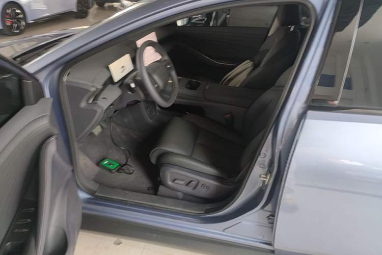 Used Nissan N6 2026 Model 180 Max Left Front Seat