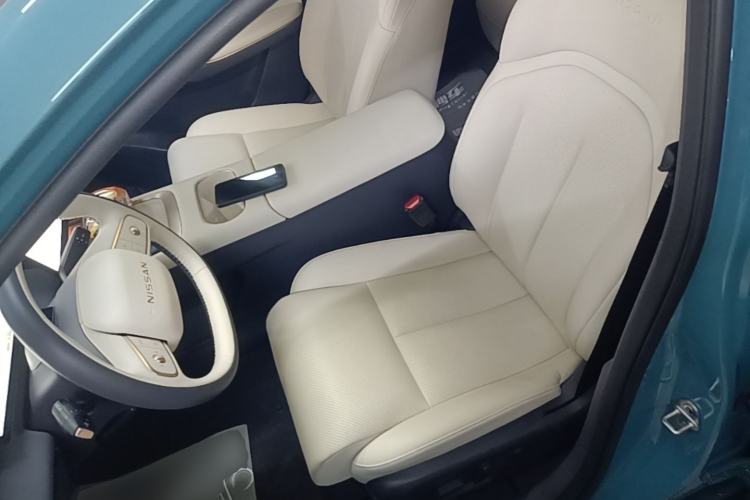 Used Nissan N6 2026 Model 180 Max+ Left Front Seat