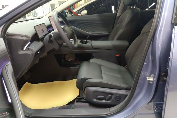Used Nissan N6 2026 Model 180 Max Left Front Seat