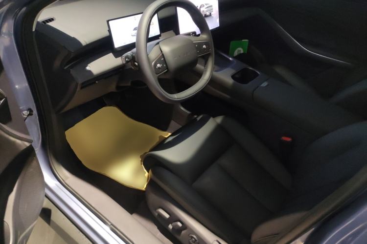 Used Nissan N6 2026 Model 180 Max Left Front Seat