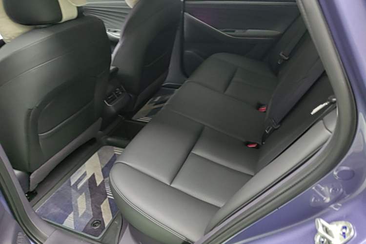 Used Nissan N6 2026 Model 180 Max Left Rear Seat