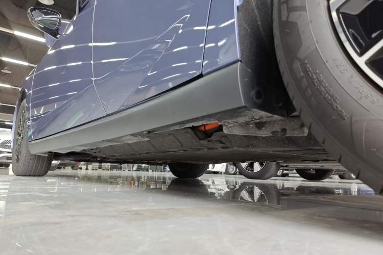 Used Nissan N6 2026 Model 180 Max Left Side Sill