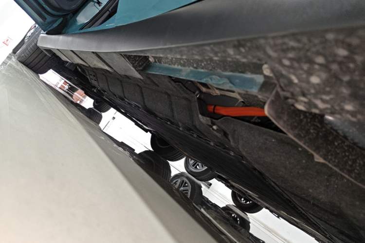 Used Nissan N6 2026 Model 180 Max+ Left Side Sill