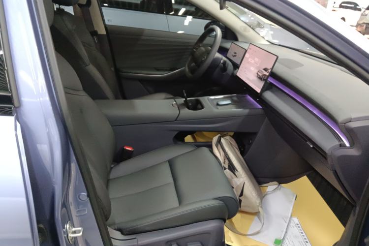 Used Nissan N6 2026 Model 180 Max Right Front Seat