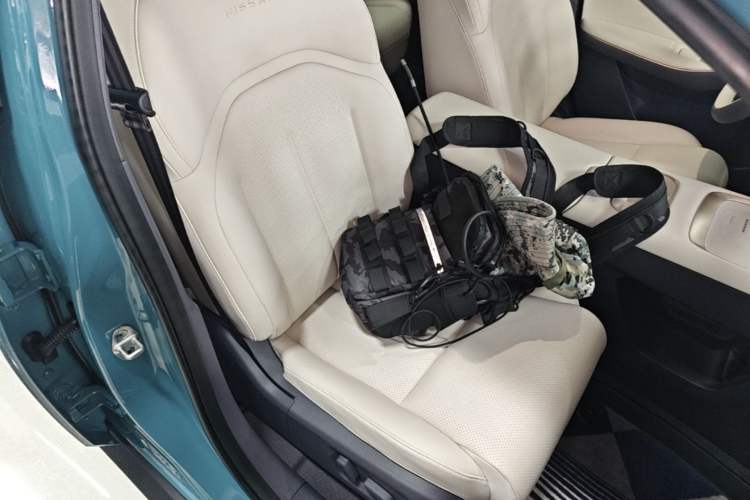 Used Nissan N6 2026 Model 180 Max+ Right Front Seat