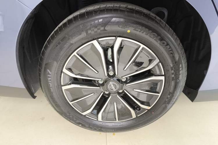 Used Nissan N6 2026 Model 180 Max Right Rear Wheel Hub