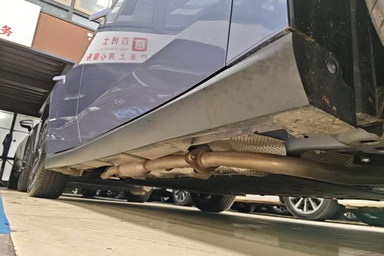 Used Nissan N6 2026 Model 180 Max Right Side Sill