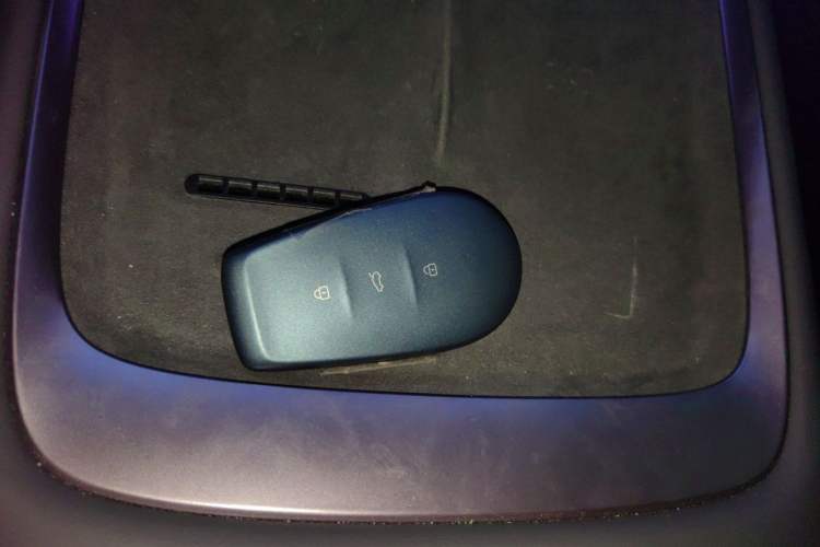 Used Nissan N6 2026 Model 180 Max Vehicle Key