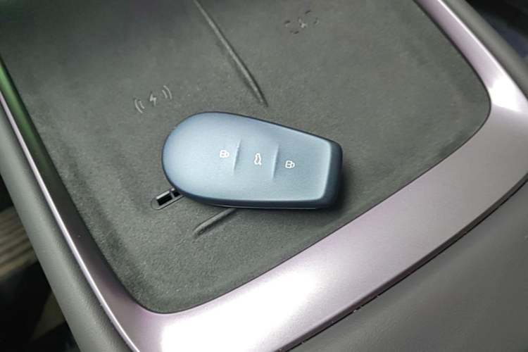 Used Nissan N6 2026 Model 180 Max Vehicle Key