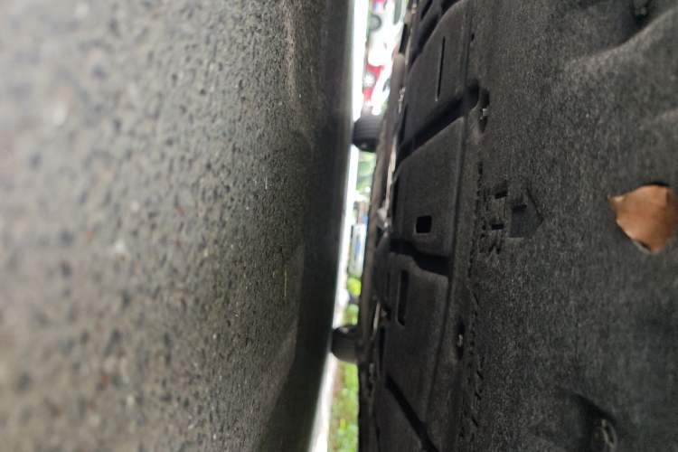 Used Nissan N6 2026 Model 180 Max Chassis Front