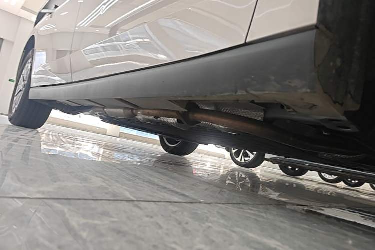 Used Nissan N6 2026 Model 180 Max Right Side Sill