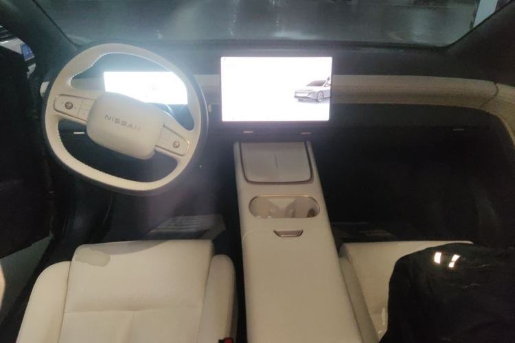 Used Nissan N6 2026 Model 180 Max Center Console