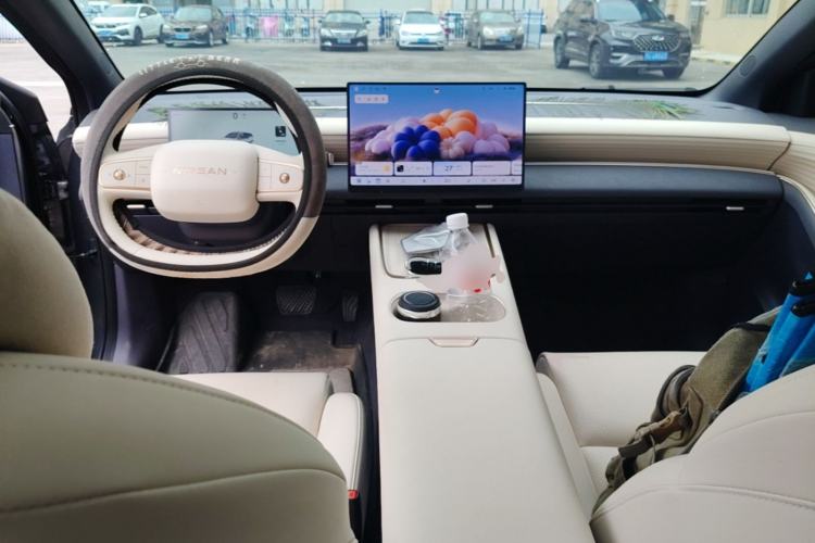 Used Nissan N6 2026 Model 180 Max Center Console