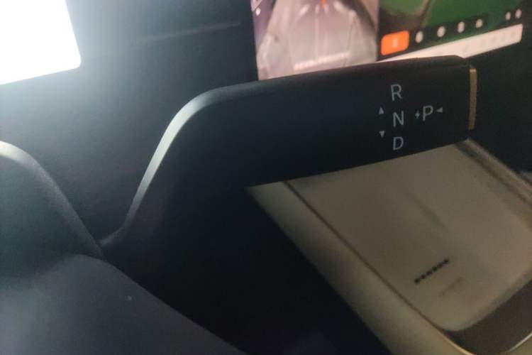 Used Nissan N6 2026 Model 180 Max Gear Lever