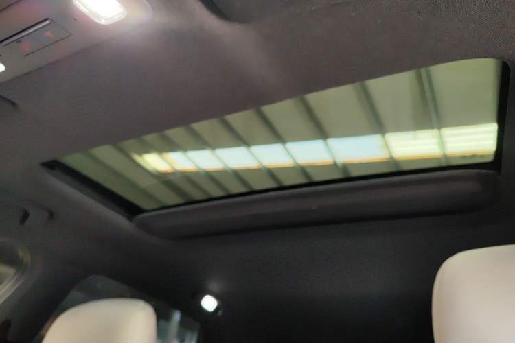 Used Nissan N6 2026 Model 180 Max Headliner
