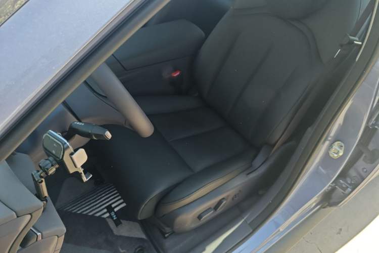 Used Nissan N6 2026 Model 180 Max Left Front Seat