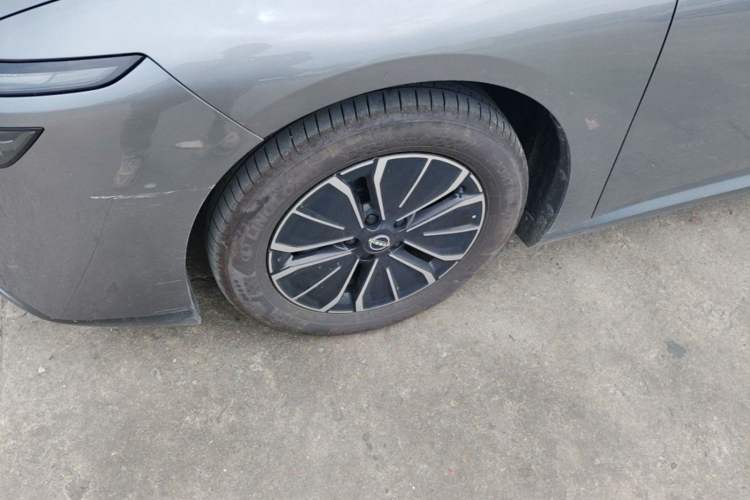 Used Nissan N6 2026 Model 180 Max Left Front Wheel Hub
