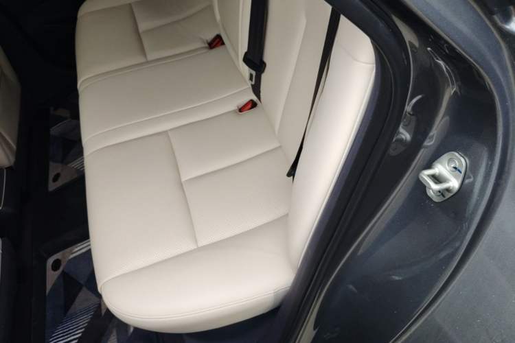 Used Nissan N6 2026 Model 180 Max Left Rear Seat