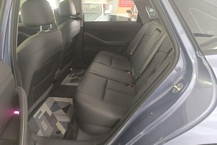 Used Nissan N6 2026 Model 180 Max Left Rear Seat
