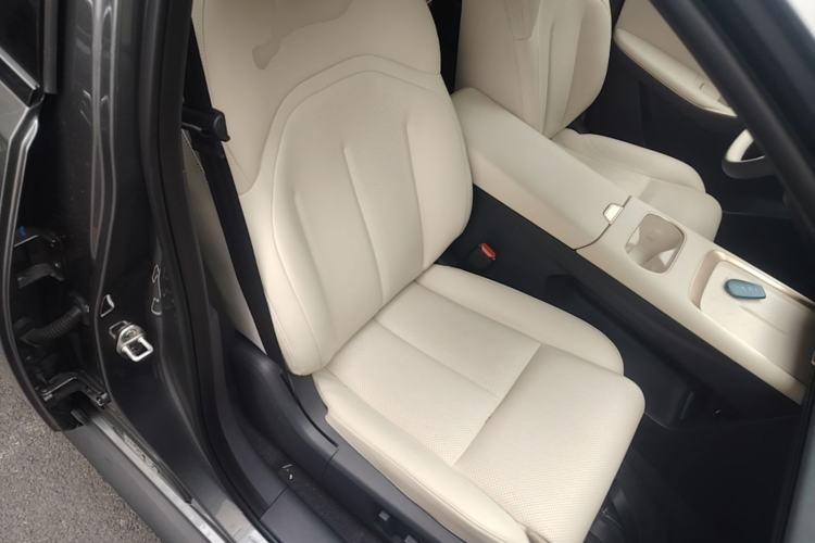 Used Nissan N6 2026 Model 180 Max Right Front Seat