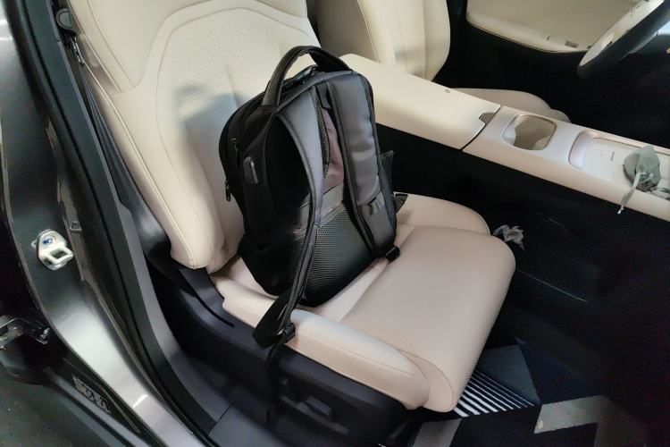 Used Nissan N6 2026 Model 180 Max Right Front Seat