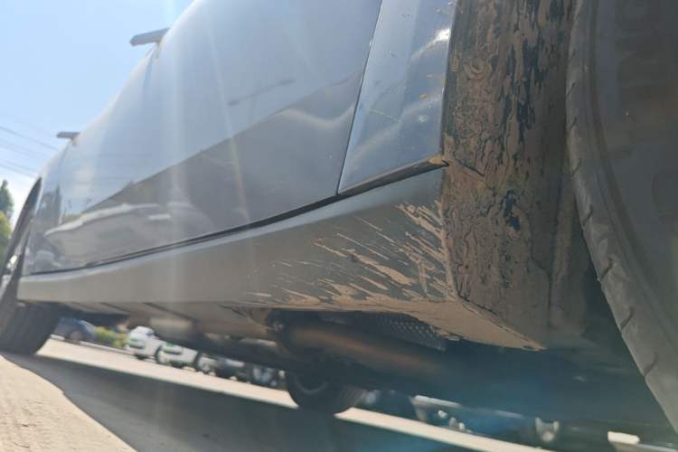 Used Nissan N6 2026 Model 180 Max Right Side Sill