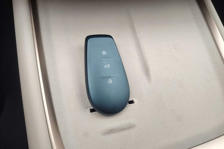 Used Nissan N6 2026 Model 180 Max Vehicle Key