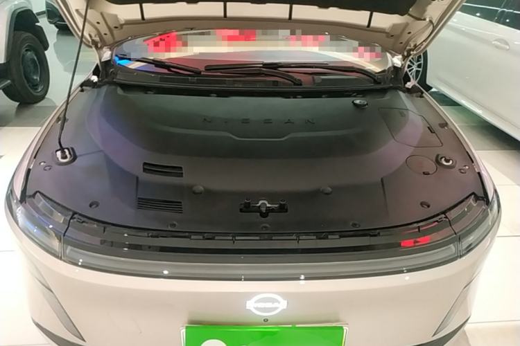 Used Nissan N6 2026 Model 180 Max Engine Bay