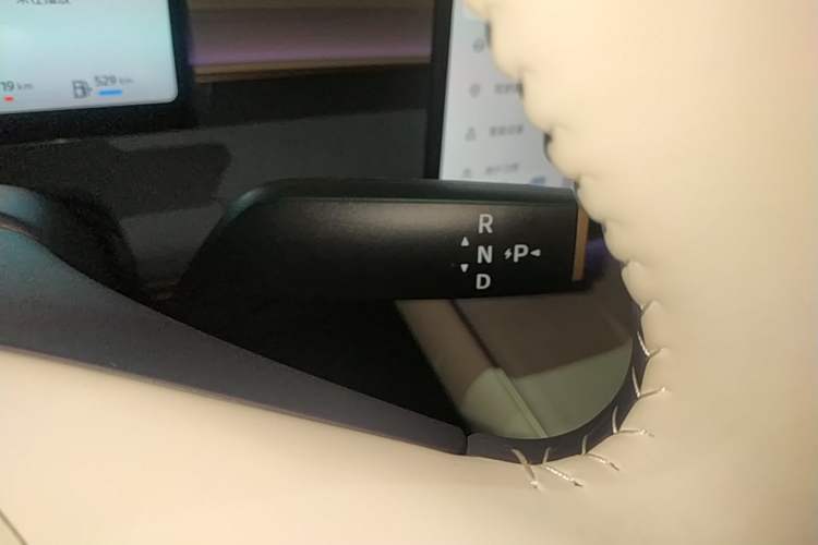 Used Nissan N6 2026 Model 180 Max Gear Lever