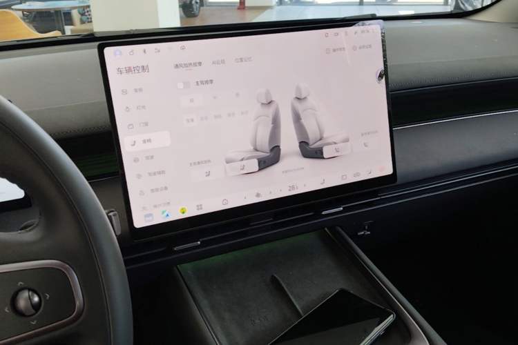Used Nissan N6 2026 Model 180 Max Audio And AC Panel