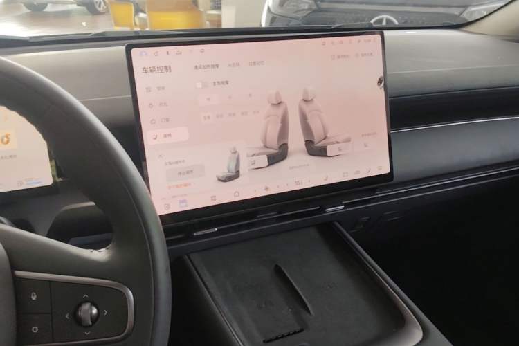 Used Nissan N6 2026 Model 180 Max Audio And AC Panel