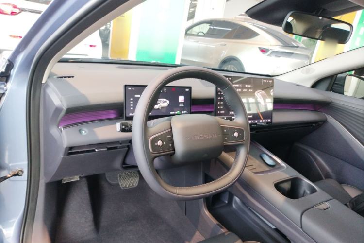 Used Nissan N6 2026 Model 180 Max Center Console