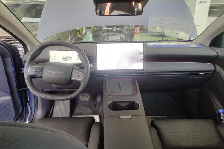 Used Nissan N6 2026 Model 180 Max Center Console