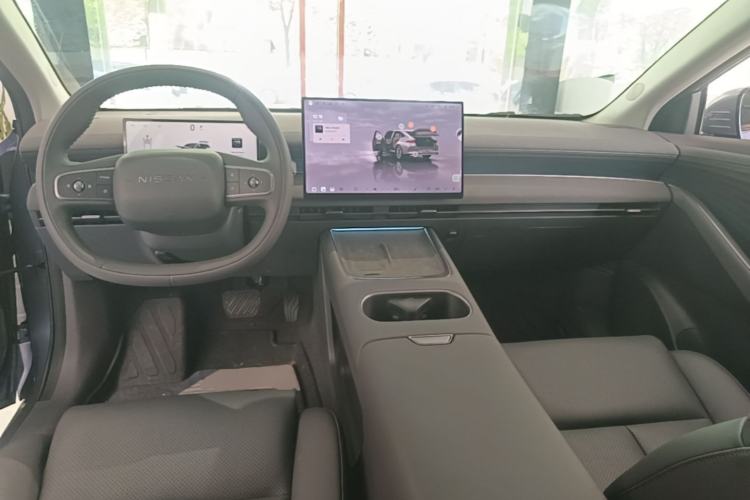 Used Nissan N6 2026 Model 180 Max Center Console